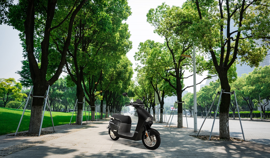 Arriva in Italia il nuovo scooter elettrico Keeway Blueshark R80 Litev